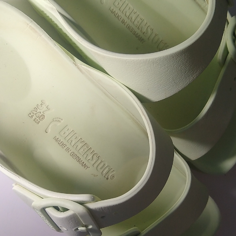 Birkenstock size 37 light green slide sandals - Picture 3 of 7